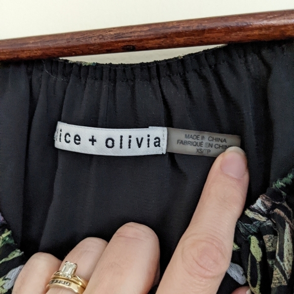 ALICE + OLIVIA Zia mythical garden kaftan crane bird floral print dress - Picture 11 of 15